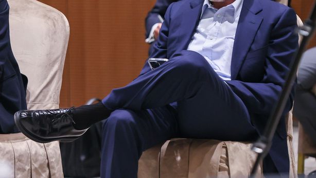 Roman Abramovich: chi è l’oligarca russo voluto da Kiev ai negoziati