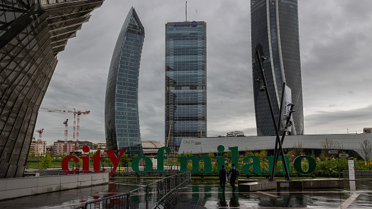 Assicurazioni, disco verde al rinnovo del contratto: aumenti fino a 280 euro per i dipendenti