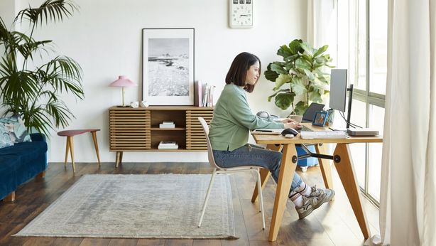 Smartworking: dalla colazione alla benzina, quante spese in meno ha il lavoratore