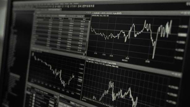 Treasury: rendimenti misti, continua la stagione trimestrale bancaria