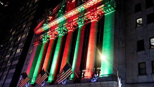 Borsa Tokyo +1,4% post annuncio Bank of Japan. Futures poco mossi, mentre il rally di Natale continua