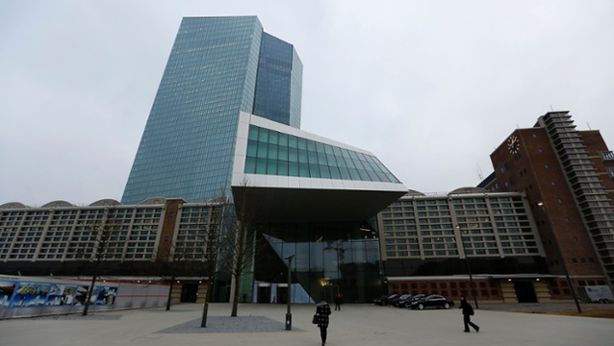 Bce lavora a piano QE da 500 miliardi