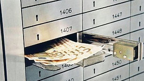 Corsa alle cassette di sicurezza per evitare la patrimoniale