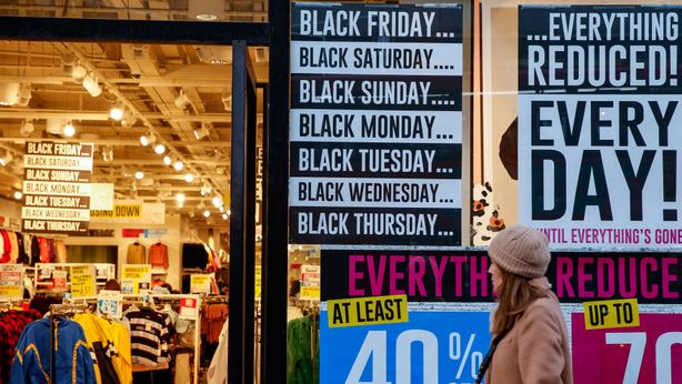 Black Friday: italiani si indebitano, ma non rinunciano allo shopping