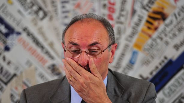 Unicredit -50% in sei mesi. AD Ghizzoni esce di scena?