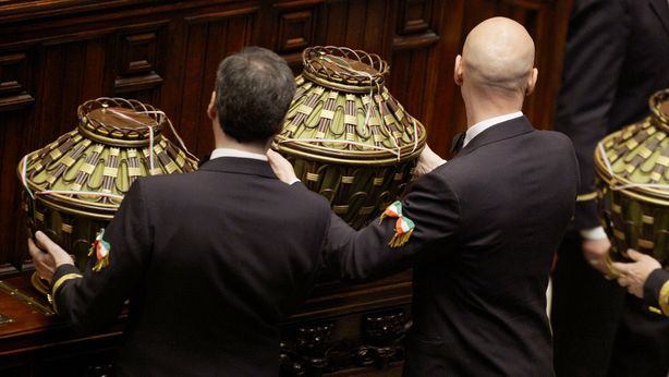 Riforma costituzionale passa, referendum ad ottobre