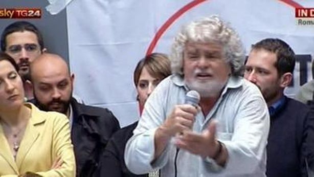 Il Movimento 5 Stelle va bene, Grillo non più