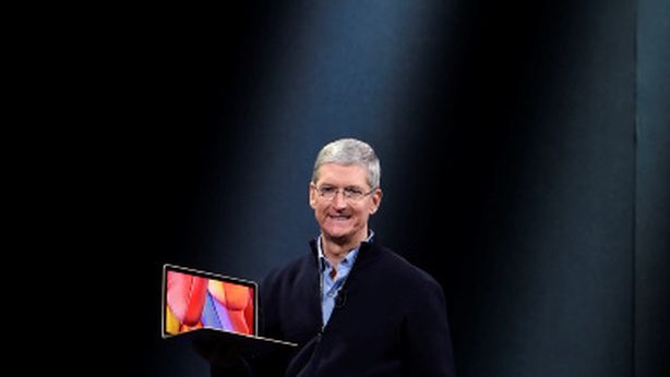 Apple: Tim Cook devolverà tutte le sue ricchezze in beneficenza