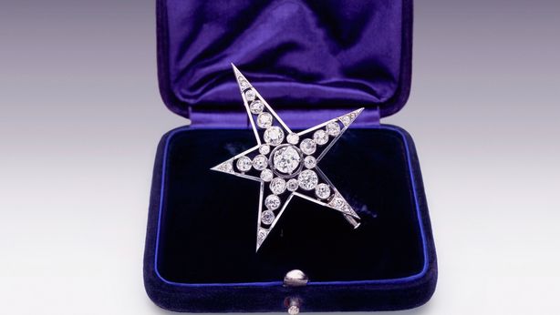 Chanel celebra la collezione “Bijoux des Diamants”  