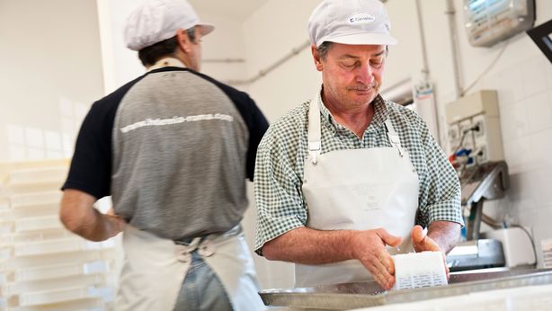 Allarme Coldiretti: crollo dei consumi dell’80% per ristoranti e agriturismo