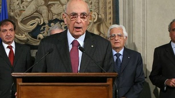 Napolitano sceglie i 10 “saggi” per evitare il baratro all’Italia. Nomi jurassici, non ci siamo