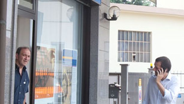 Truffava risparmiatori italiani: arrestato promotore finanziario