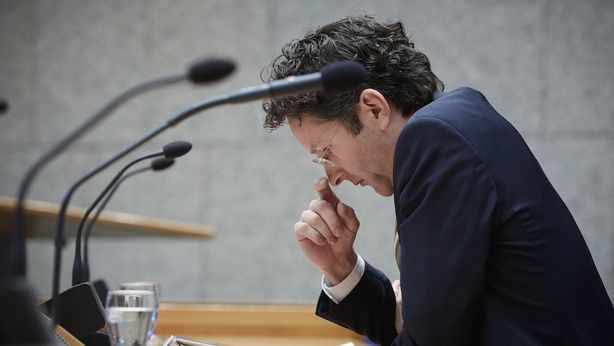 Banche: Ue vuole riformare bail-in