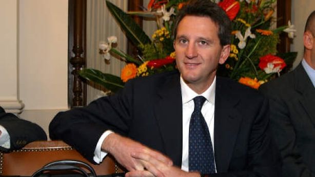 Mediobanca: verso cessione di Telecom, no fusione bancari