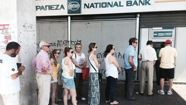 Grecia stato zombie, rimborsa Bce e Fmi. Banche riaprono