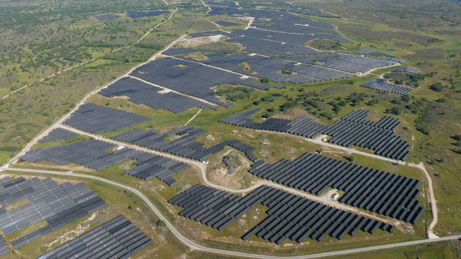 Plenitude rafforza presenza in Spagna con produzione del parco solare di Villarino