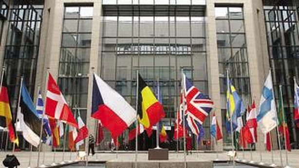 Ue al comando dell’Italia: le regole su fisco, banche e lavoro