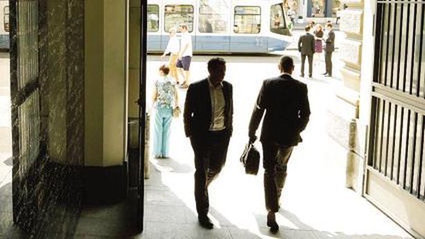 007 del fisco: i 50 uomini incubo dei ricchi evasori all’estero