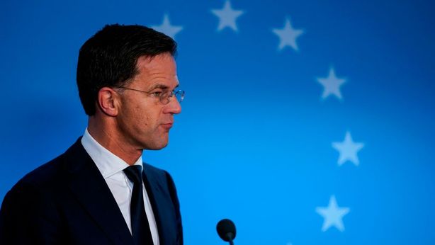 Riparte il Consiglio europeo, Conte e Merkel: “Ora accordo è possibile”