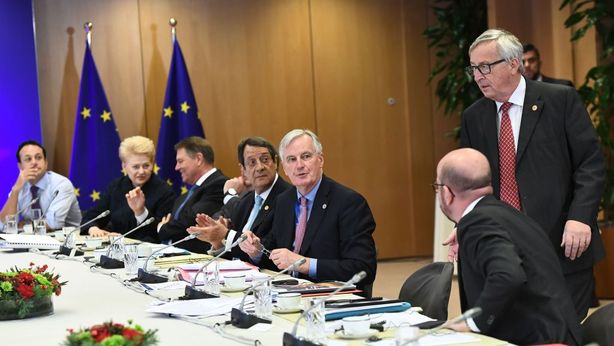 Brexit, UE denuncia Londra: “agenti ci spiano”