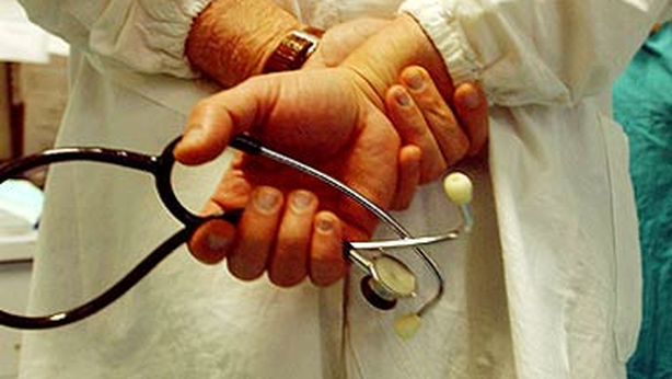 Italia, paese di anziani: spese sanità costeranno 16 mld in più