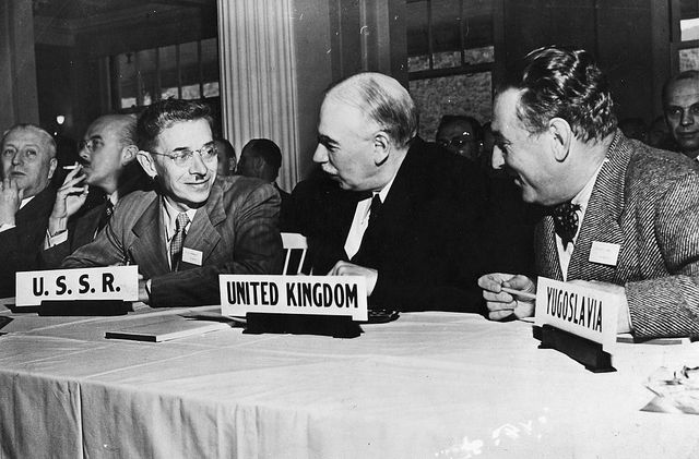 Economista inglese Keynes è stato uno degli artefici degli accordi di Bretton Woods con cui si è detto addio al sistema aureo