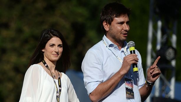 M5S: Grillo assolve tutti. Di Maio già superato, nasce la stella Di Battista
