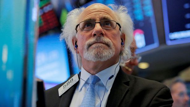 Borse spavalde, sfidano rischi globali e allungano ancora