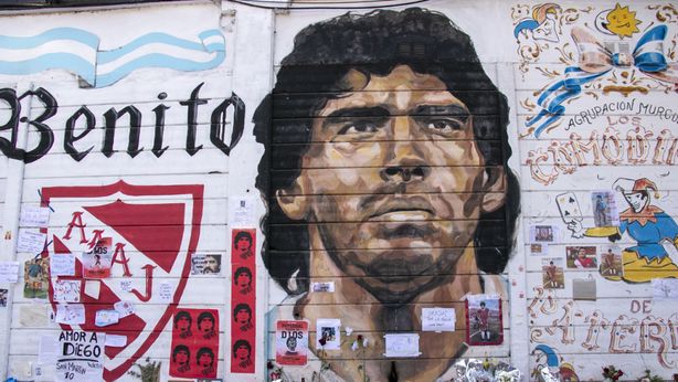 L’eredità di Maradona: “Almeno 75 milioni” fra residenze e auto di lusso