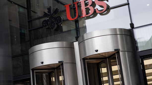 Le agenzie aggiornano i rating di Ubs e Credit Suisse