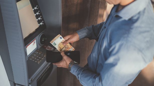 Propensione al risparmio in calo, cresce la voglia di investire degli italiani