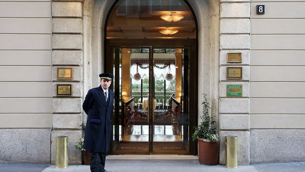 Ostelli e voli low cost: la dura vita del gestore di fondi hedge oggi