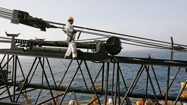 Mercati nervosi, petrolio recupera qualcosina