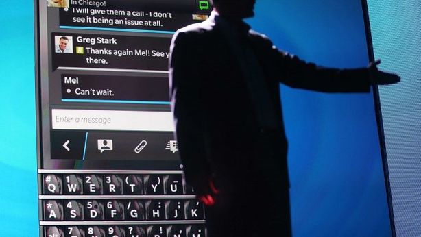 Blackberry: salta ipotesi vendita, titolo preso di mira
