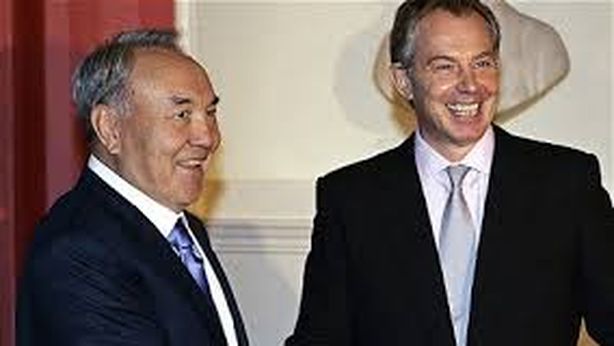 Tony Blair, ovvero come accumulare (da ex premier) 125 milioni in consulenze