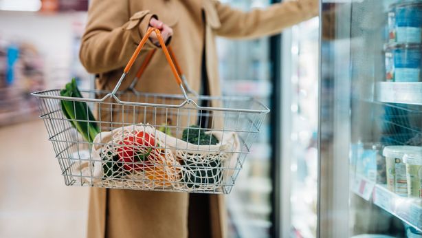 Inflazione: prezzi record per gli alimentari, pere le più care