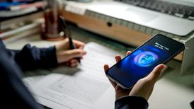 L’IA riscrive il lavoro, McKinsey: “fino al 50% delle ore lavorate sarà trasformato entro cinque anni”