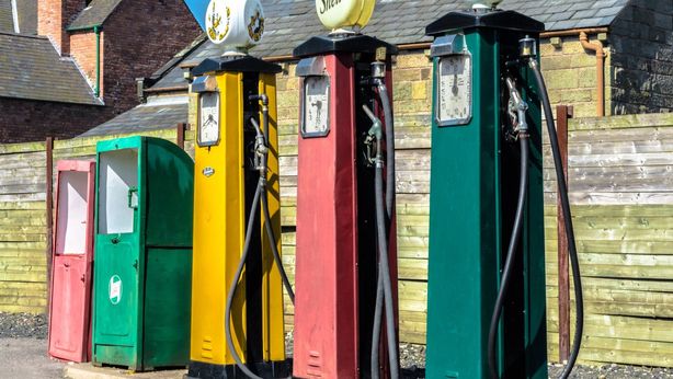 Benzina: prezzi in aumento in vista del Ponte del 2 Giugno
