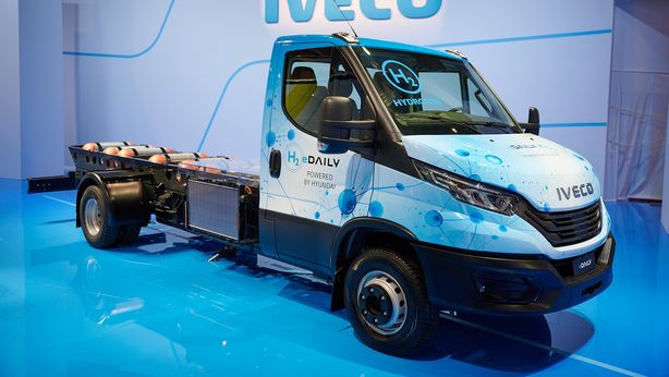 Iveco: approva conti 1Q e rivede al rialzo guidance 2023 ma titolo arretra