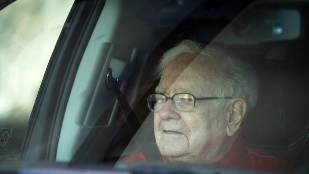 Buffett gongola: Berkshire Hathaway tocca i mille miliardi di market cap
