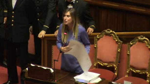 Sblocca Italia: governo pone fiducia, scoppia bagarre in aula