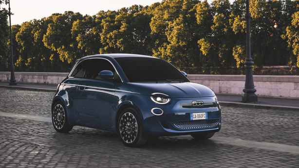 Fiat Nuova 500. Ama il futuro come il passato