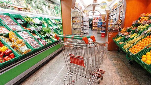 Emergenza conti, senza nuovo governo stangata consumi