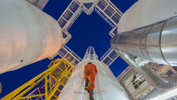 Petrolio: WTI e Brent ai massimi da ottobre 2023 con tensioni geopolitiche e post annuncio Opec