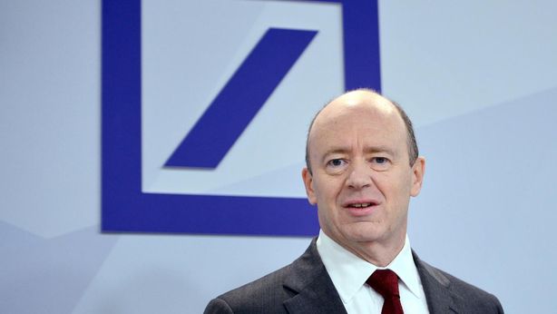 Deutsche Bank, guerra a Bce: “Ci sta annientando”