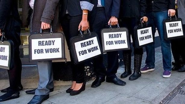 Usa: creati a sorpresa 204 mila posti, disoccupazione al 7,3%. Minaccia Fed più vicina
