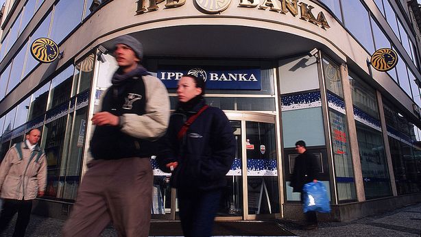 Czechxit: Repubblica Ceca “abbandona” l’euro