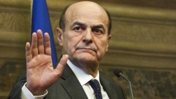 Governo: Bersani prova a cambiare, ma prende solo schiaffi