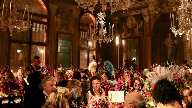 Lusso, business e champagne
