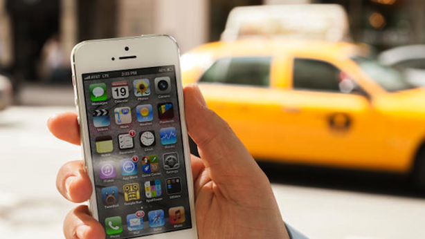 Apple: schermi più grandi per iPhone e iPad